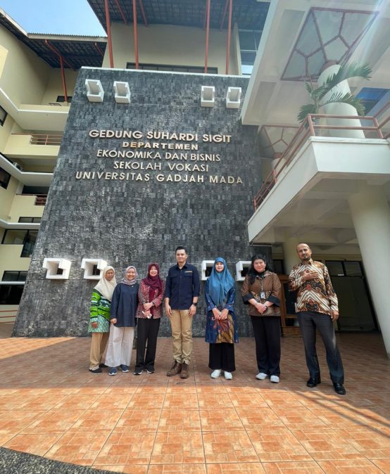 Studi Banding ke Sekolah Vokasi Universitas Gadjah Mada